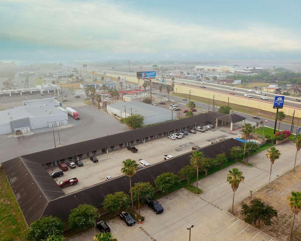 Americas Best Value Inn Харлинген Экстерьер фото