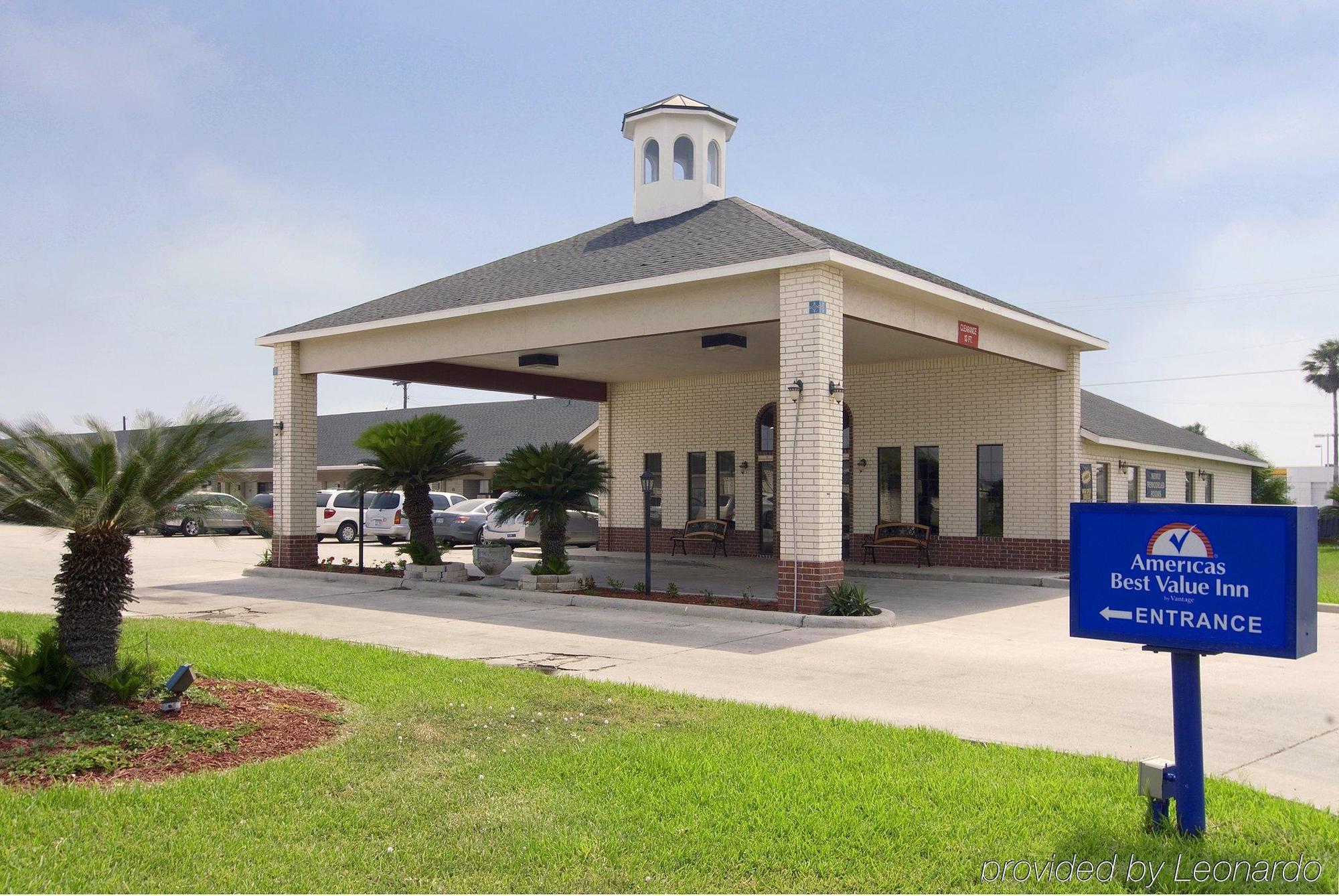 Americas Best Value Inn Харлинген Экстерьер фото