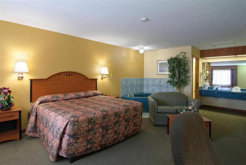 Americas Best Value Inn Харлинген Номер фото